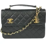 シャネル マトラッセ チェーンショルダーバッグ ラムスキン