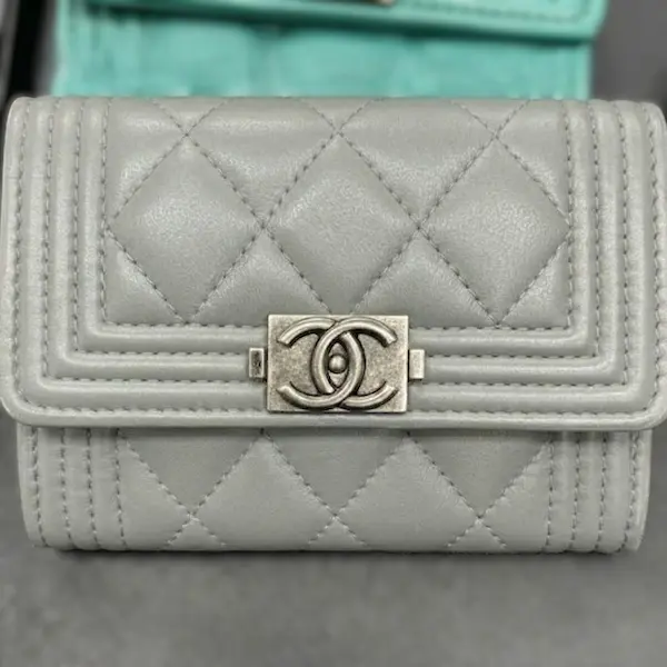 シャネル　ボーイシャネル　フラップウォレット