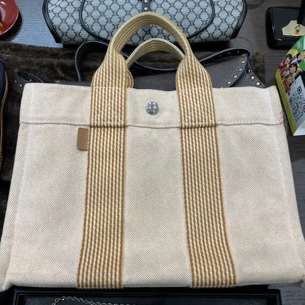 エルメス　ニューフールトゥ　トートバッグ