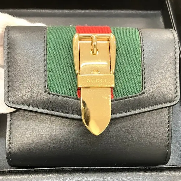 グッチ　シルヴィ 　コンパクトウォレット