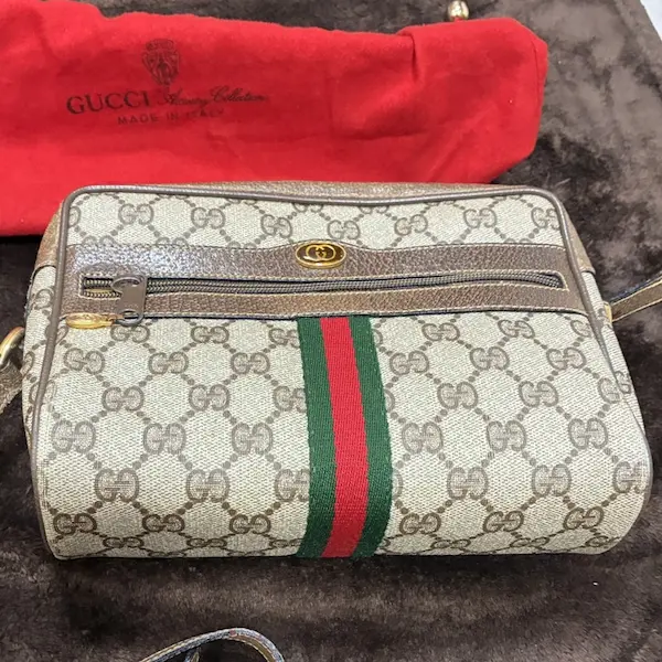 グッチ　オールドグッチ  シェリーライン　カメラバッグ