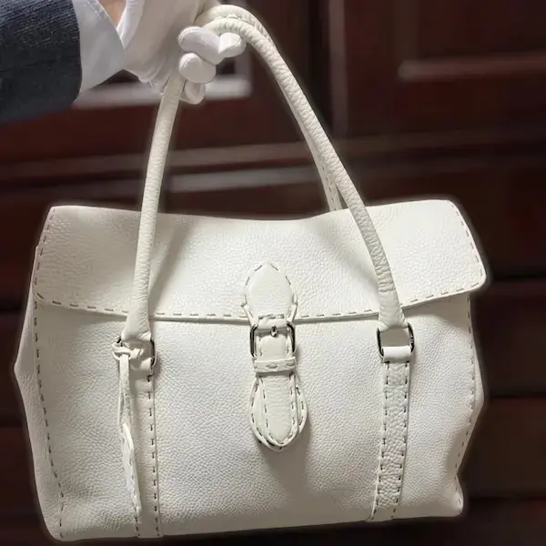 フェンディ　セレリア　リンダ