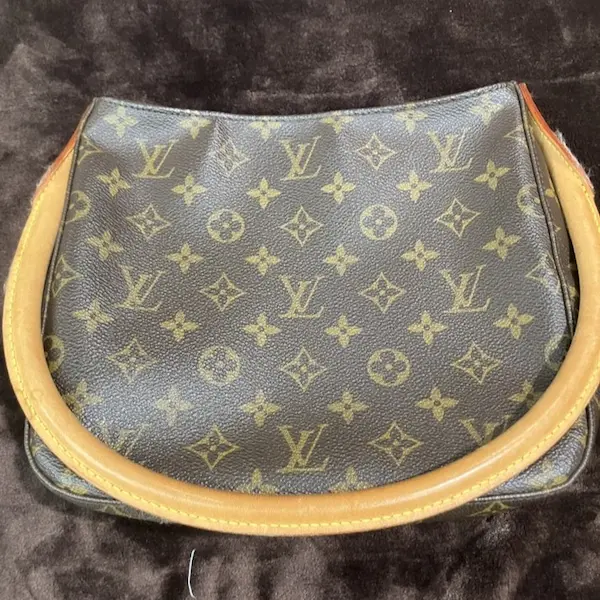 ルイ・ヴィトン　モノグラム　ルーピング