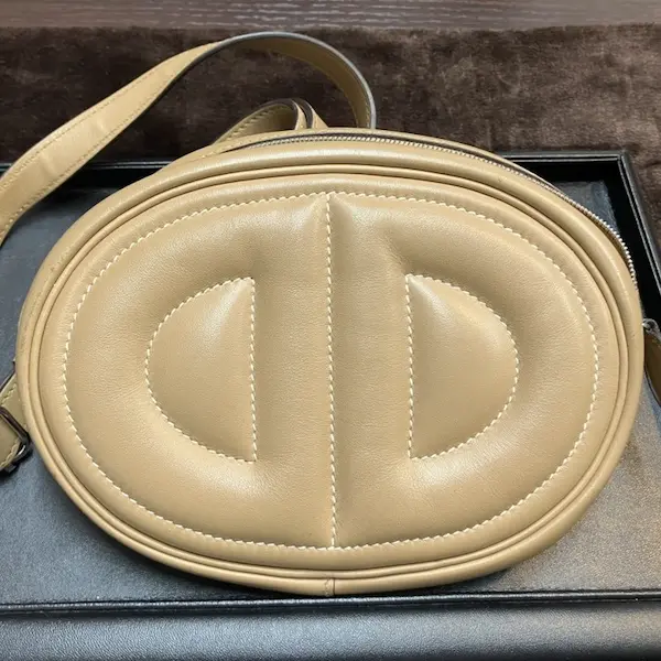 エルメス　イン・ザ・ループ　ベルトバッグ　U刻印