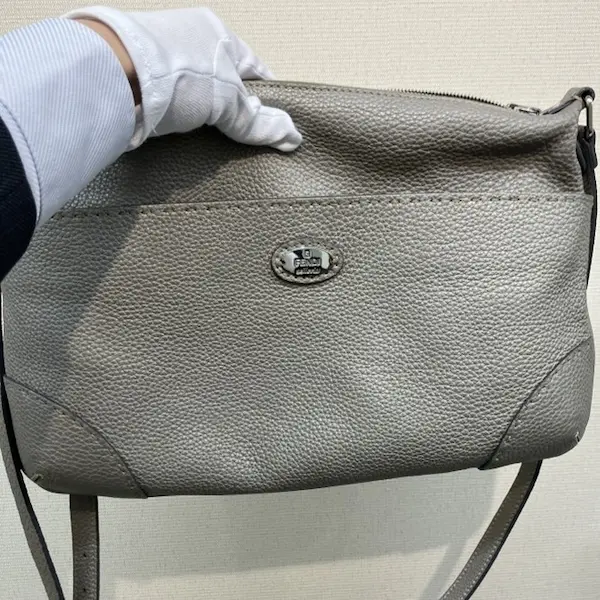 フェンディ　セレリア　ショルダーバッグ