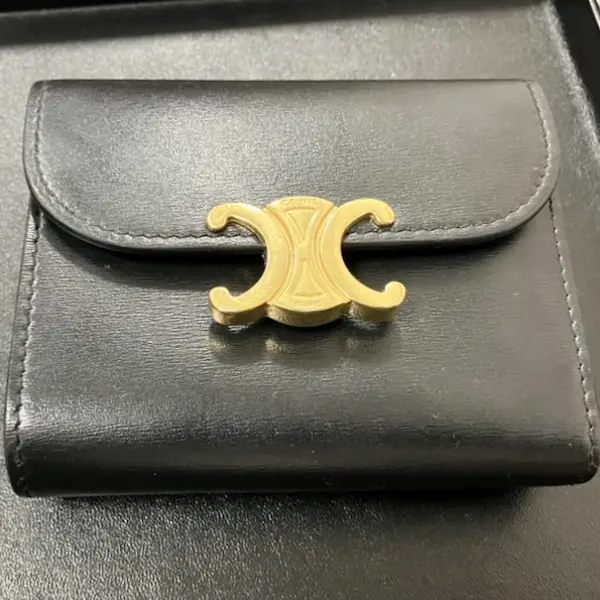 セリーヌ　トリオンフ　スモール フラップ ウォレット