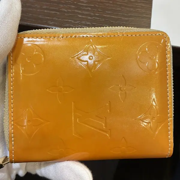 ルイ・ヴィトン　モノグラム・ヴェルニ　ブルーム