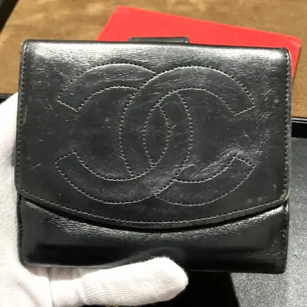 シャネル　ココマーク　ステッチ　Wホック財布