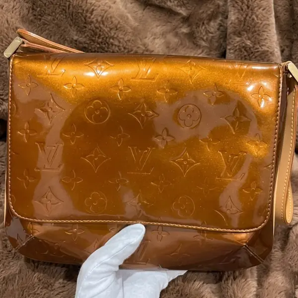 ルイ・ヴィトン　モノグラム・ヴェルニ　トンプソンストリート