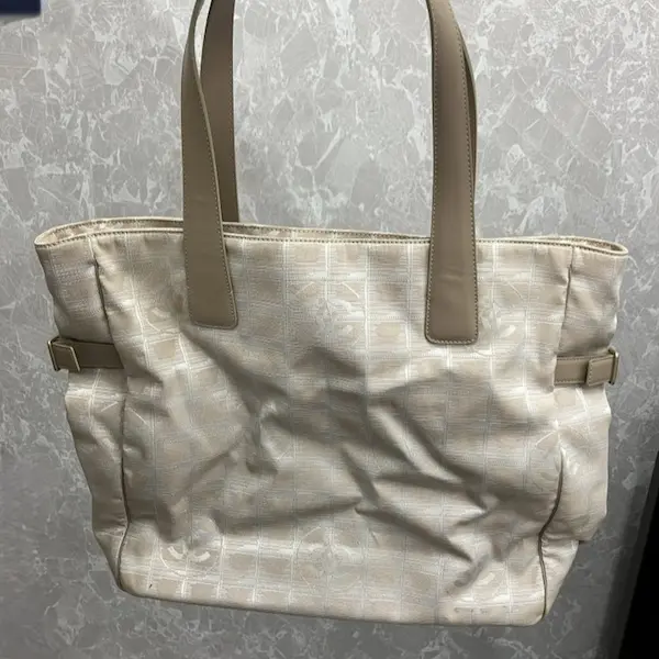 シャネル　ニュートラベルライン　トートバッグ