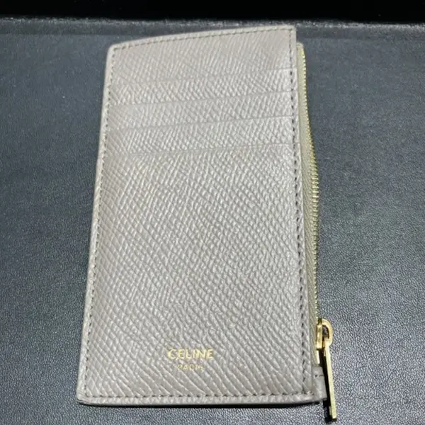 セリーヌ　グレインドカーフスキン　ジップ付きコンパクト カードホルダー