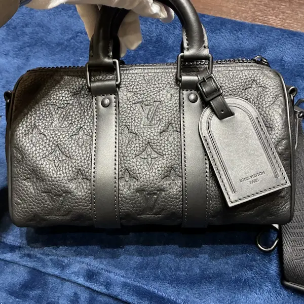 ルイ・ヴィトン　モノグラム・トリヨン　キーポル・バンドリエール25
