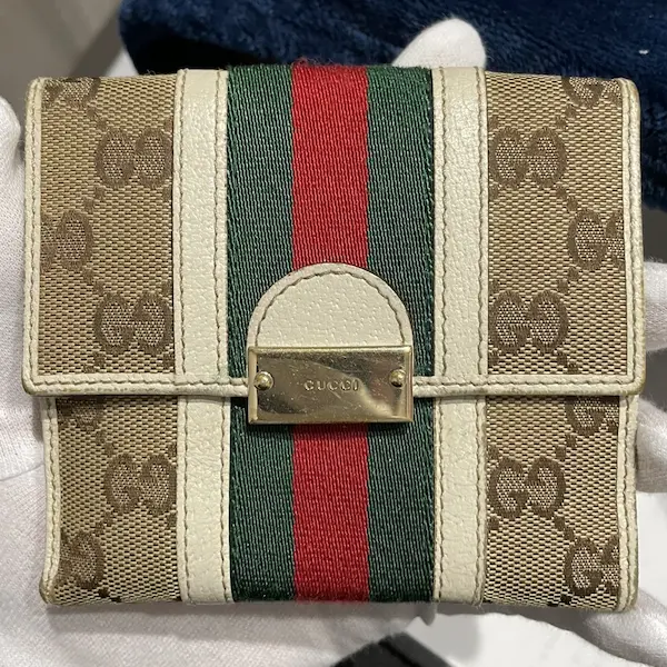 グッチ　シェリーライン　GGキャンバス　二つ折財布