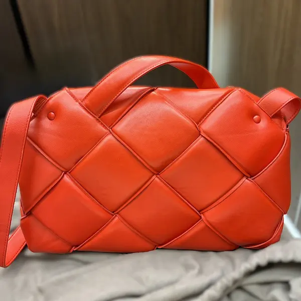 ボッテガ・ヴェネタ　イントレチャート　パデッド　トップハンドルバッグ