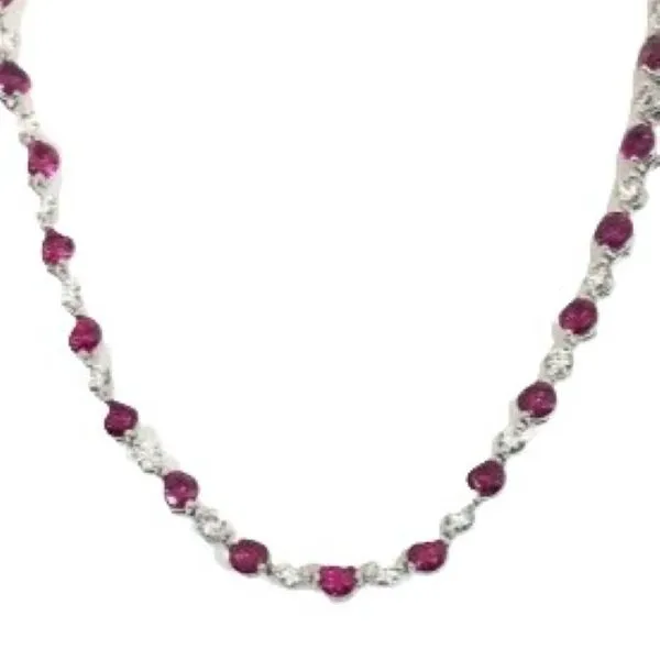 ルビーネックレス