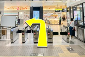 松江駅改札を出て左、南口方面へ出ます