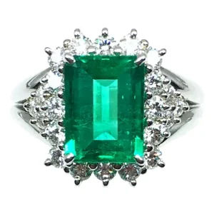 エメラルド リング 3.03ct
