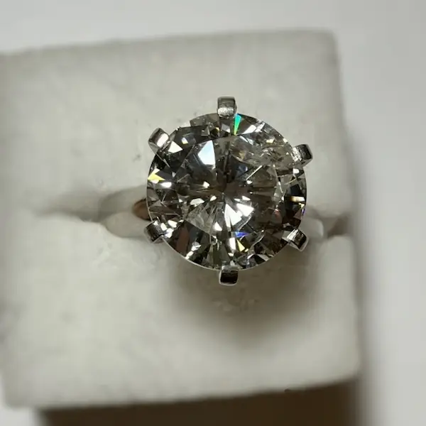 ダイヤモンドリング