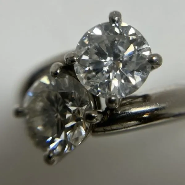 ダイヤモンド　1.19ct　1.07ct