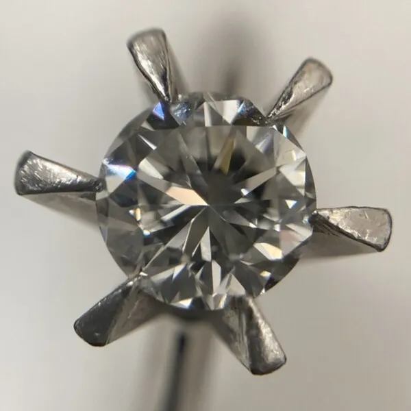 ダイヤ0.77ct