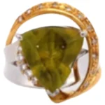 Pt900/K18 スフェーン・ダイヤモンド リング 8.41・D0.21 ct