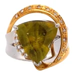 Pt900/K18 スフェーン・ダイヤモンド リング 8.41・D0.21 ct