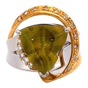 Pt900/K18 スフェーン・ダイヤモンド リング 8.41・D0.21 ct