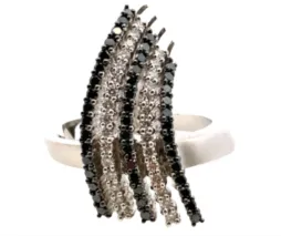 K18WG ダイヤモンド リング D0.49・0.79ct