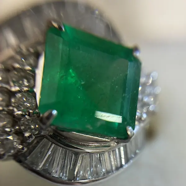 エメラルド 2.55ct