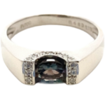 Pt･Pm900 ブラジル産アレキサンドライト・ダイヤモンド リング 0.48・D0.13ct