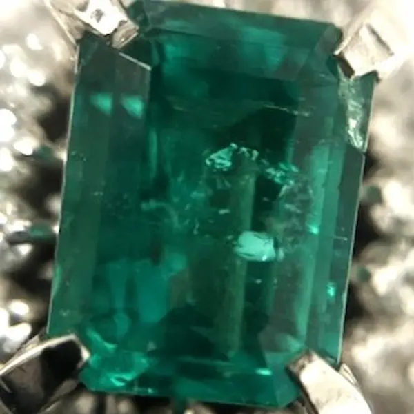 エメラルド1.37ct