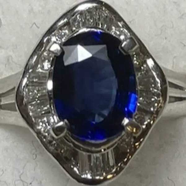 サファイア　0.90ct