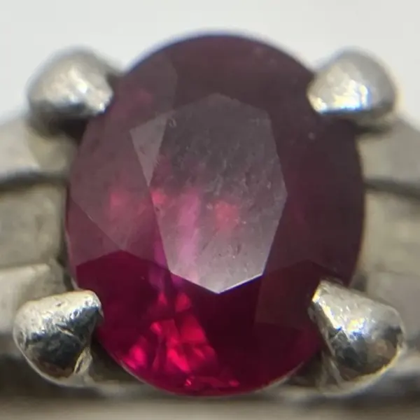 ルビー　1.29ct