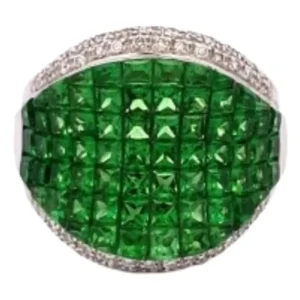 K18WG グリーンガーネット・ダイヤモンド リング 7.2・D0.32 ct