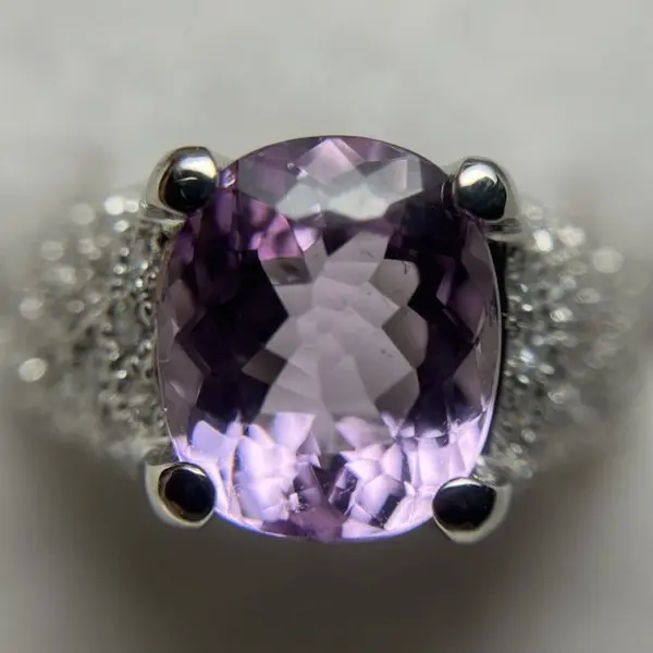 クンツァイト　3.14ct