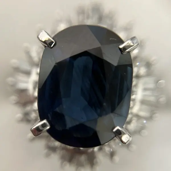 サファイア　2.13ct
