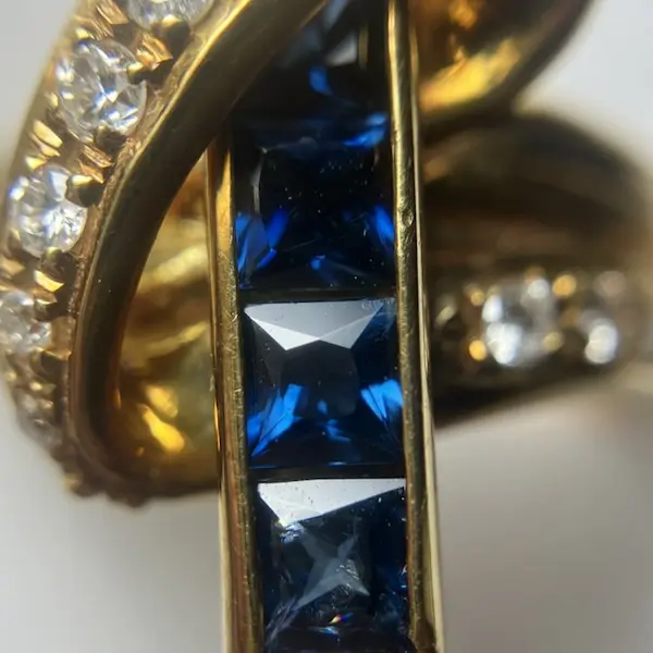 サファイア　1.02ct