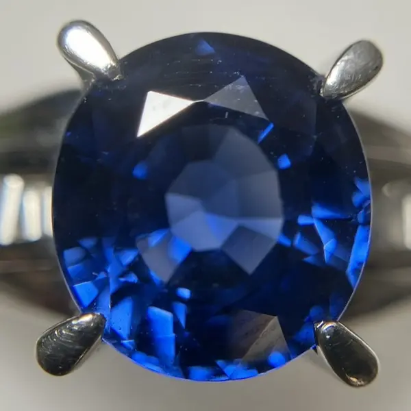 サファイア　3.35ct
