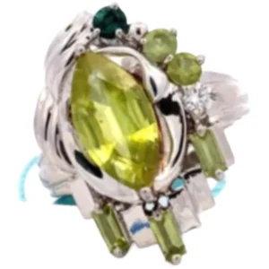 Pt･Pm900 スフェーン・多色石 リング 2.3 ct 0.55・0.10・D0.070 ct