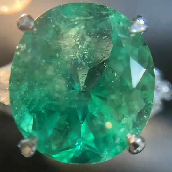 エメラルド　5.37ct
