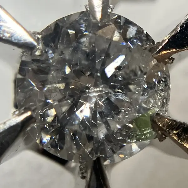 ダイヤ　0.59ct