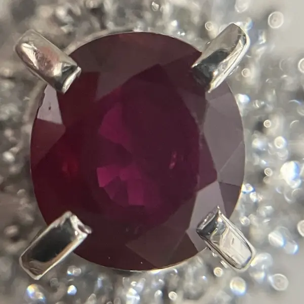 ルビー　0.56ct