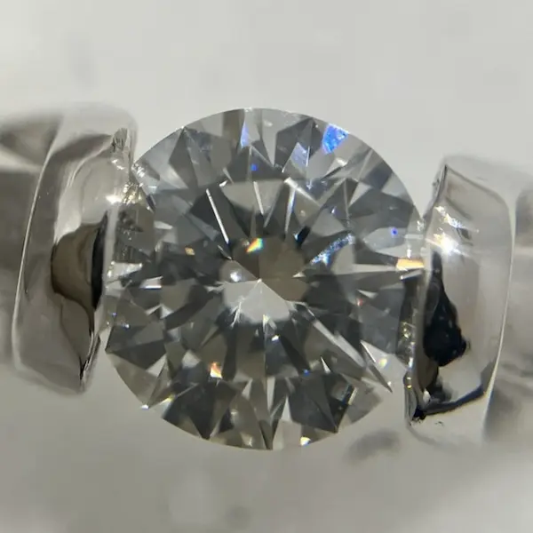ダイヤ　0.577ct