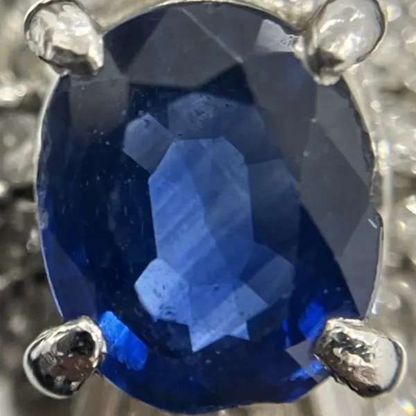 サファイア　1.06ct