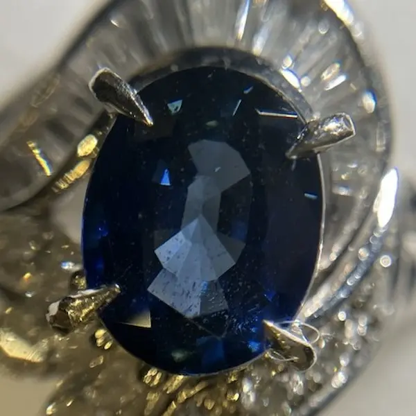 サファイア　1.07ct