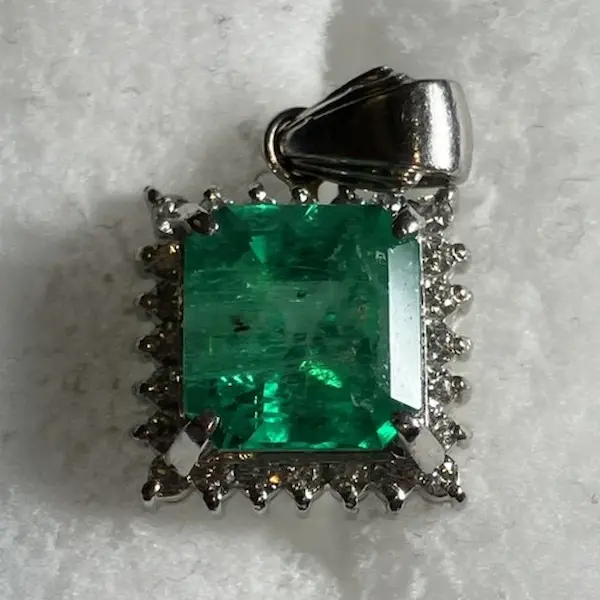 エメラルド　2.72ct