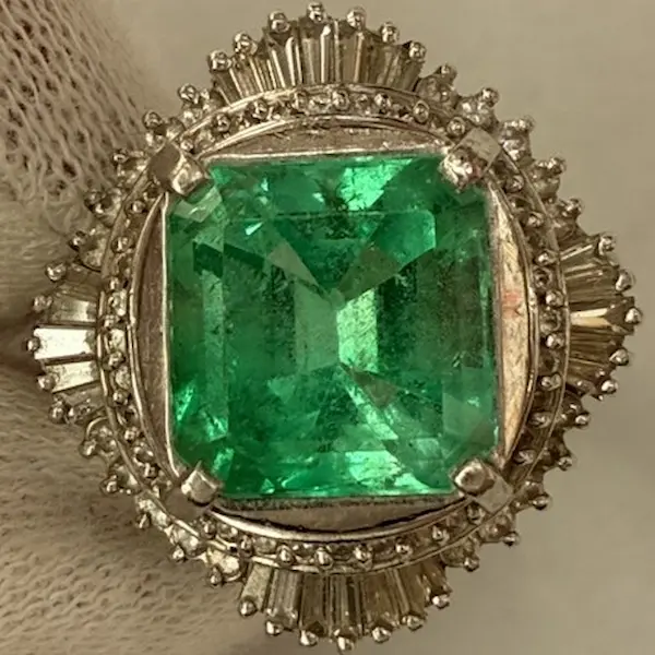 エメラルド　6.18ct