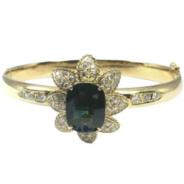 K18 サファイア・ダイヤモンド バングル 6.13 ct D1.19 ct