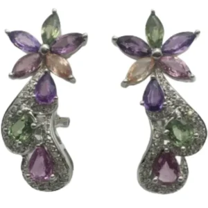 サファイア・ダイヤモンド イヤリング 9.2 ct D0.4 ct