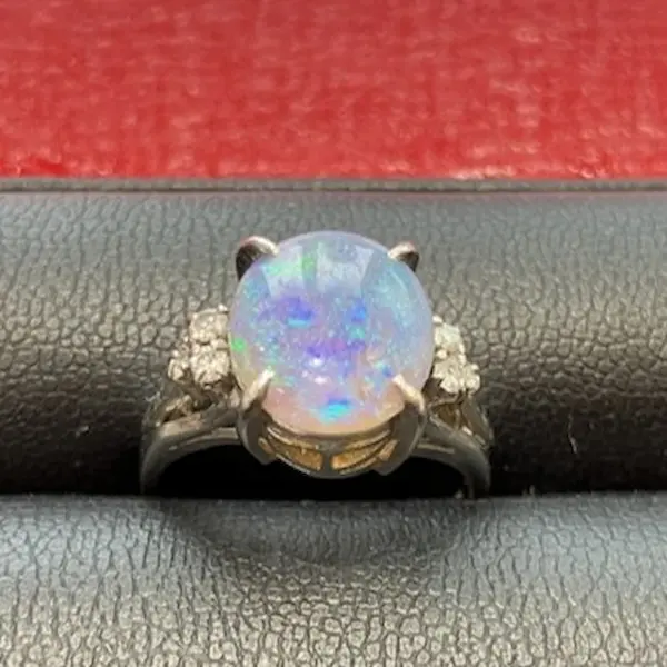 オパール　11.2mm